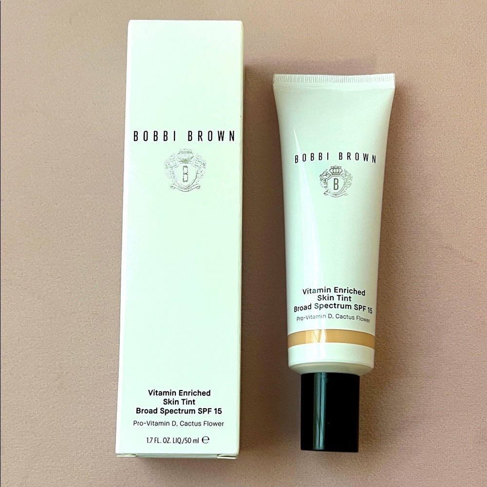 BOBBI BROWN VITAMIN ENRICHED SKIN TINT - FAIR 3